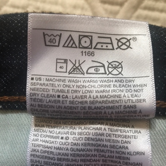 Old Navy Boot Cut Jeans - Picture 4 of 4